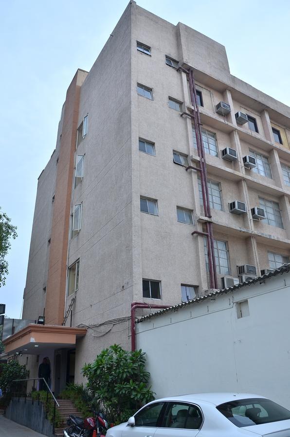 Hotel Tourist Deluxe New Delhi